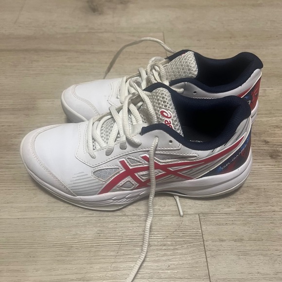 ASICS GEL-Game 8 L.E. Tennis Shoes Mens Kids‎ White/Red 1041A290-110 Size 4.5 - Picture 1 of 7